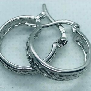 Silver Rope Design Polished Border Vintage Hoop Earrings